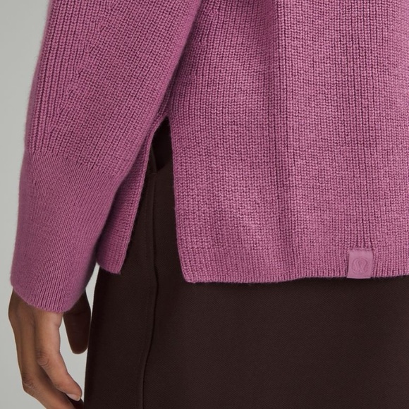 LULULEMON Merino Wool Blend Ribbed Crew Neck Sweater Dusty Pink Size 6 Oversized - Picture 3 of 10